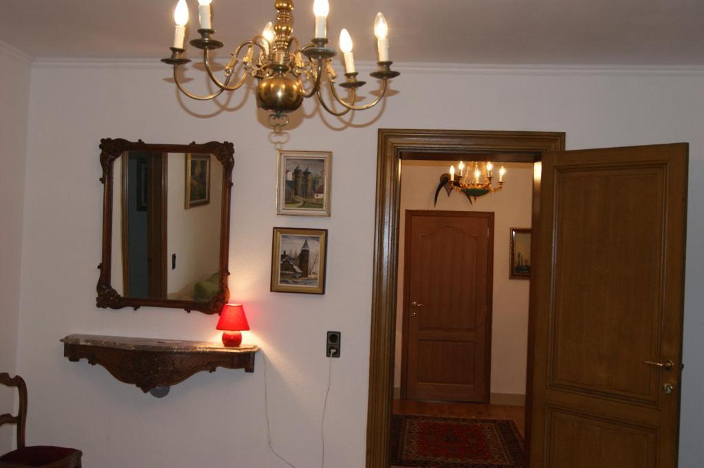Chateau Neufays Theux Room photo